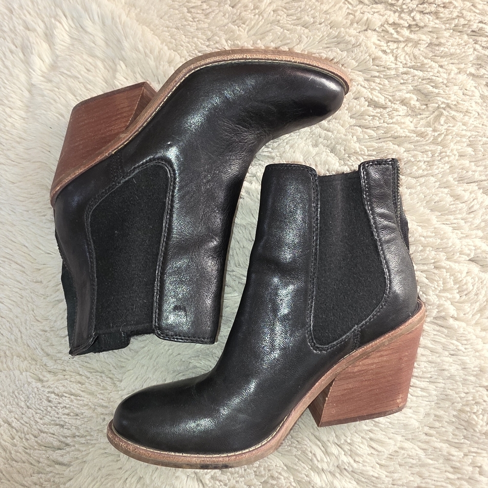 Sofft Women’s Tara Ankle Bootie Black Leather Brown Block Heel Zipper Size 7